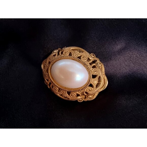 Vintage MIRIAM HASKELL 1950s Signed Faux Pearl Brooch Pin - Picture 5 of 6